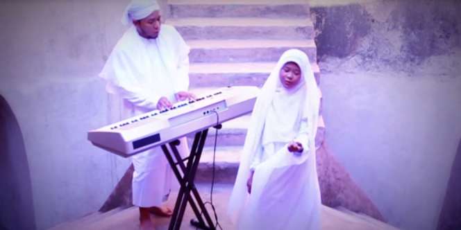 LIVE STREAMING: Bertemu Hijaber Yogya Pemilik `Suara Emas`