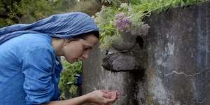 Air, Medium Ampuh Usai Didoakan 