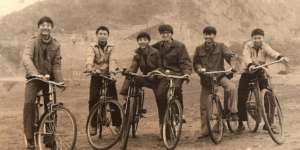 Teman Wafat, 7 Sekawan Bergantian Rawat Ibu Sahabat