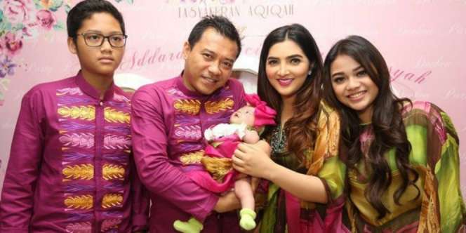 Anang Rayakan Lebaran di Bangkok