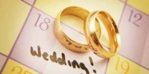 Bercanda Mau Nikahi Anjing, Berujung Pemecatan