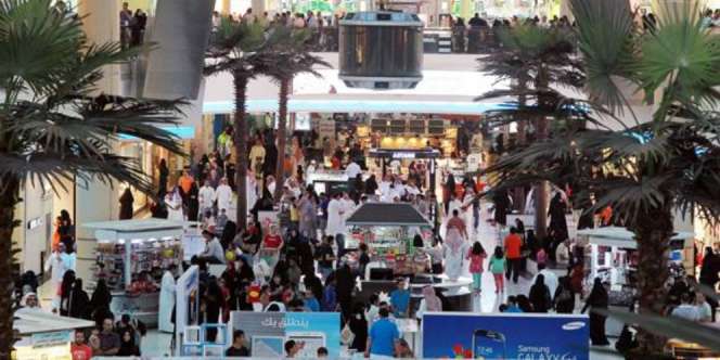 Menengok `Kegilaan` Warga Saudi Belanja Lebaran