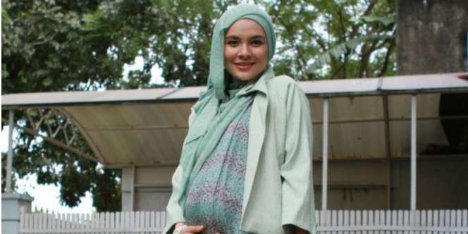 Cara Hilangkan Garis-garis di Perut Saat Hamil