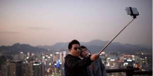 Selfie di Puncak Gunung, Pria Tewas Disambar Petir