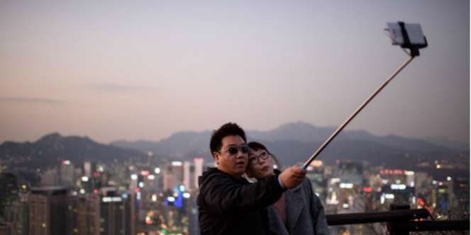 Selfie di Puncak Gunung, Pria Tewas Disambar Petir
