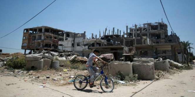 Ribuan Warga Gaza Menderita Tak Punya Rumah