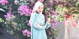 Intip Gaya Busana 10 Fashion Hijab Rayakan Lebaran