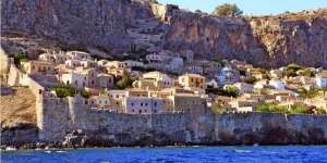 Mengintip Kota Tercantik dari Yunani