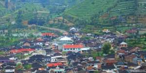 Di Desa Ini Azan Berkumandang Setengah 5 Sore, Azan Salat Apa?
