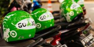 Wanita Pengemudi Go-Jek Dipukuli Tukang Ojek Pangkalan