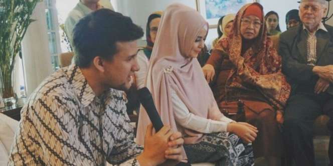 Sahabat Kaget Risty-Stuart Dikabarkan Cerai