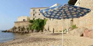 Mengintip Gaya Liburan Raja Saudi 