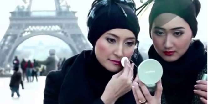 Adab Berdandan Halal Bagi Muslimah