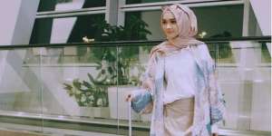 Puteri Hasanah, Tampil Menawan Saat Traveling 