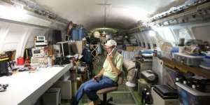 Pesawat Bekas Disulap Jadi Tempat Tinggal