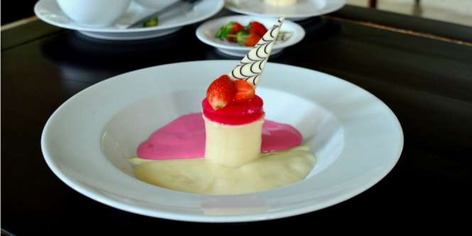 Pannacotta Merah Putih: Sajian Unik Bernuansa Kemerdekaan 