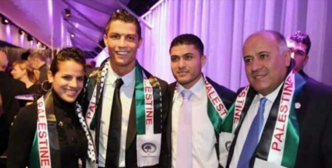 Ronaldo Beli Sebuah Pulau Unik di Yunani