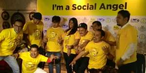 Selebritis Rela Botak Demi Penderita Kanker
