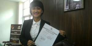 Jadi Sarjana Hukum, Jupe: Alhamdulillah, Saya Lulus...