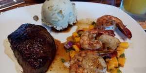 Lezatnya Steak dengan Bumbu Udang Panggang