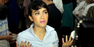 Nazar Jupe Usai Genggam Gelar Sarjana Hukum