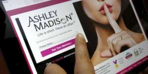 Situs Perselingkuhan Diretas, Data Jutaan Pengguna Tersebar