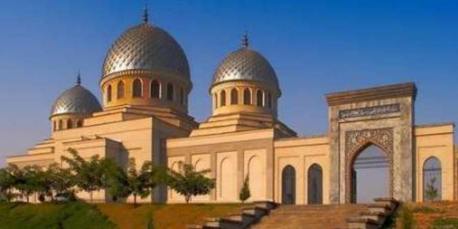 Uzbekistan Bangun Masjid Terbesar di Asia Tengah