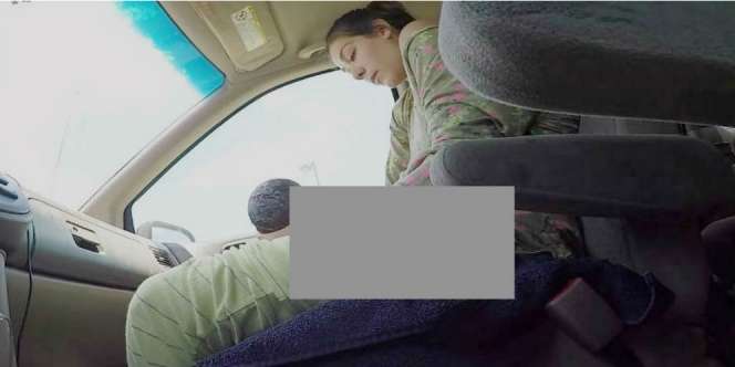 Tak Menyangka Wanita ini Melahirkan Di Mobil