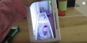 Video 15 Detik Bayi Kembar Bikin Ngakak