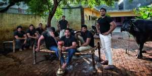 Desa Unik, Semua Penduduk Pria Jadi `Tukang Pukul`