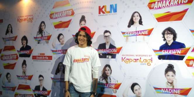 Shawn Adrian, Tabung Hasil Syuting untuk Biaya Kuliah