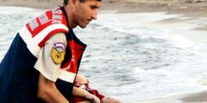 Cerita Polisi Penemu Aylan Kurdi: Ya Tuhan Semoga Dia Hidup