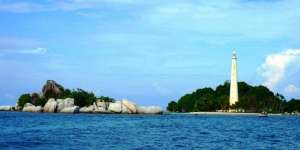 Kisah Mercusuar Tua di Pulau Lengkuas