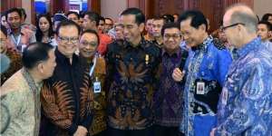 Laba Bank Turun, Jokowi: Yang Penting Masih Ada Untung