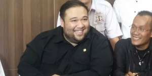 Cucu Soekarno Segera Nikahi Artis Vannesa Angel