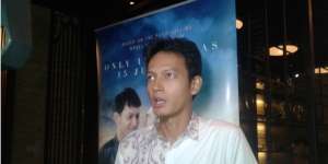 Gaya `Kece` Fedi Nuril, Jempol Kaki Jangan Terlihat