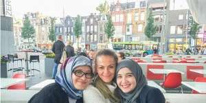 Zaskia Sungkar Jelajahi Keindahan Eropa