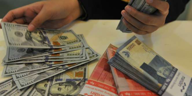 Rontok Lagi! Rupiah Kini Sentuh 14.600/US$