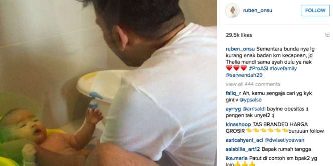 Mandikan Bayinya, Ruben Onsu Panen Pujian