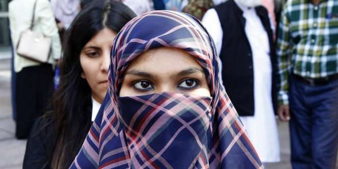 Ngototnya PM Kanada Larang Muslimah Bercadar