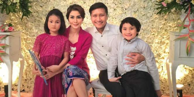 Begini Cara Arie Untung-Fenita Jaga Keharmonisan Keluarga
