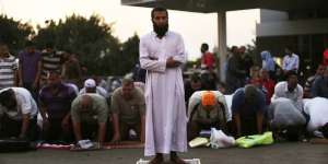 Salat Jumat Batal Digelar Gara-gara Imam Masjid Ketiduran