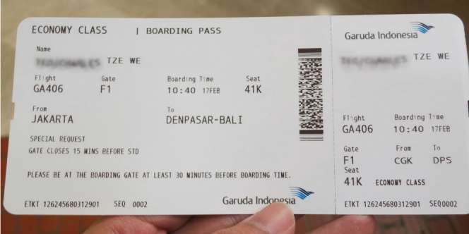 Bahaya Pamer Foto Boarding Pass di Media Sosial