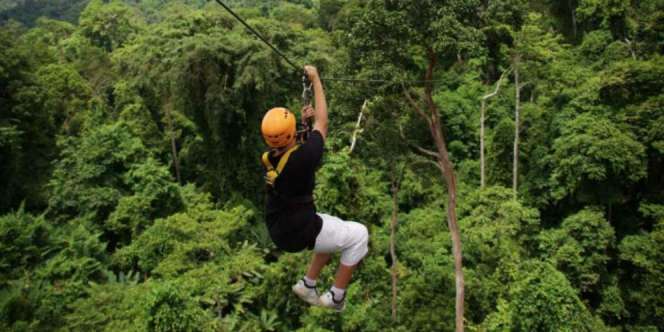 Meluncur Cepat dari `Flying Fox`, Turis Tewas Mengenaskan