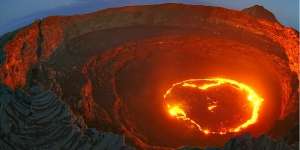 `Gerbang Neraka Kerajaan Setan` di Benua Hitam