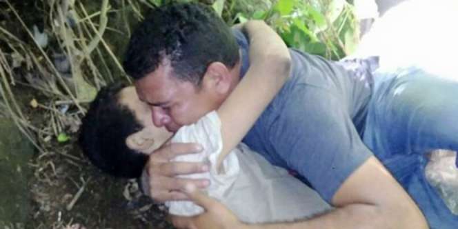 Saat Ayah Temukan Anaknya yang Dilempar ke Jurang