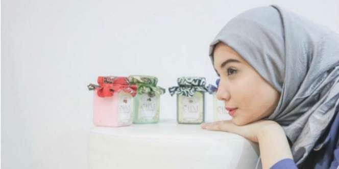 Ustazah Lutfiah Wafat, Zaskia Sungkar : I Love You Ameh