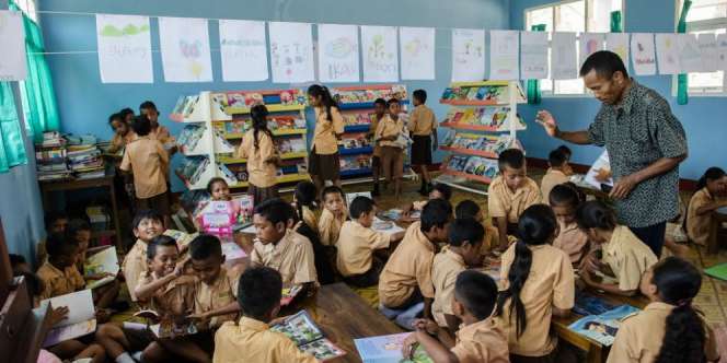 8 Perpustakaan `Pelangi` untuk Murid-murid di Flores