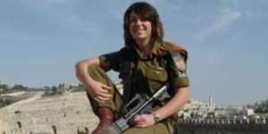 Heboh, Tentara Wanita Israel Ingin Jadi Wanita Palestina
