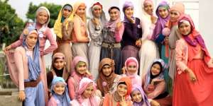 Hijabers Sosialita: Komunitas Tanpa Kesan Glamour
